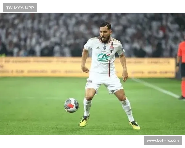 里昂新星切尔基法甲赛季送10助攻 巴黎皇马竞相争夺